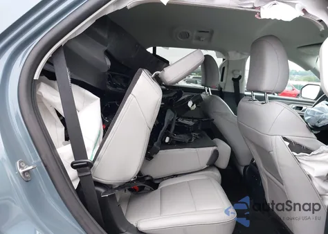 2025 Ford Explorer Active из США, поврежденный, VIN 1FMUK8DH0SGA45326